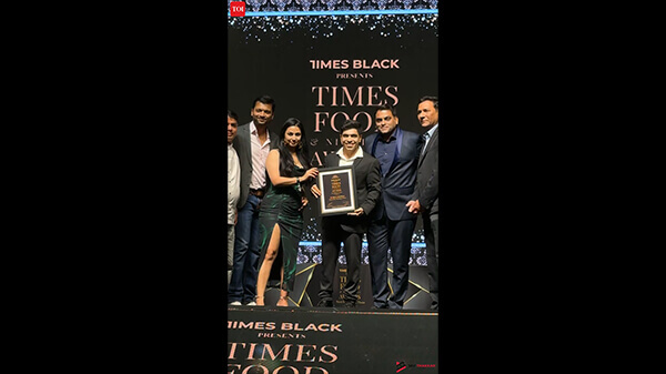 Jay Thakkar Invited at Times Food & Nightlife Awards - Award Presenter